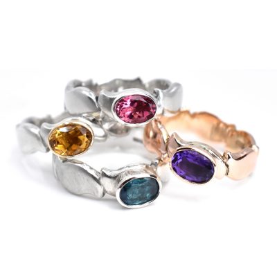 Gemset pebble rings