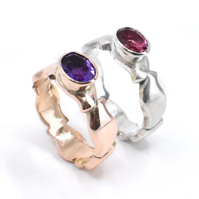 Gemset pebble rings