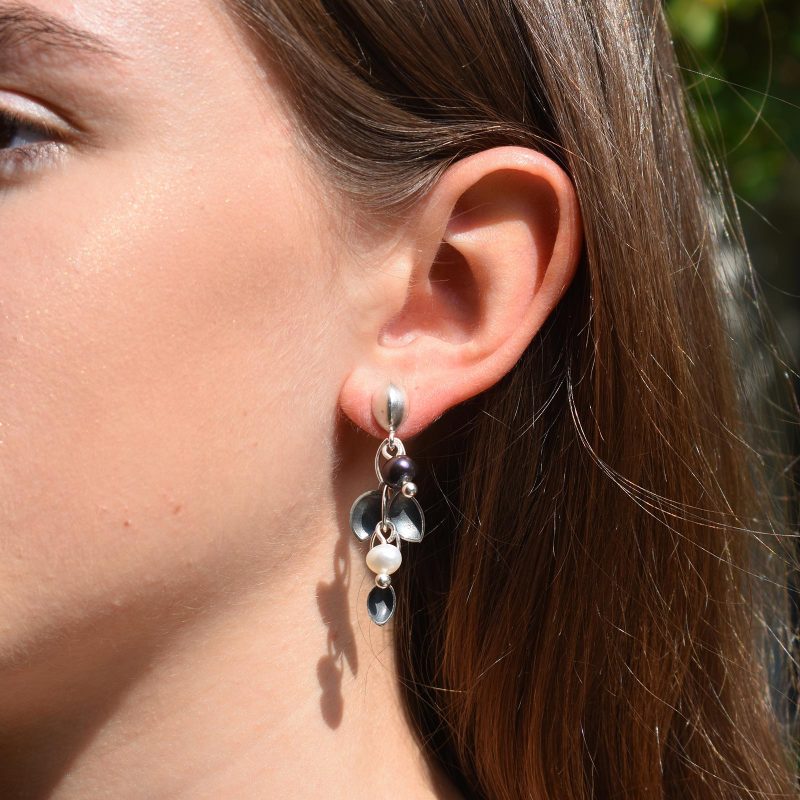 Oyster Oxidised Cluster Pearl Earrings